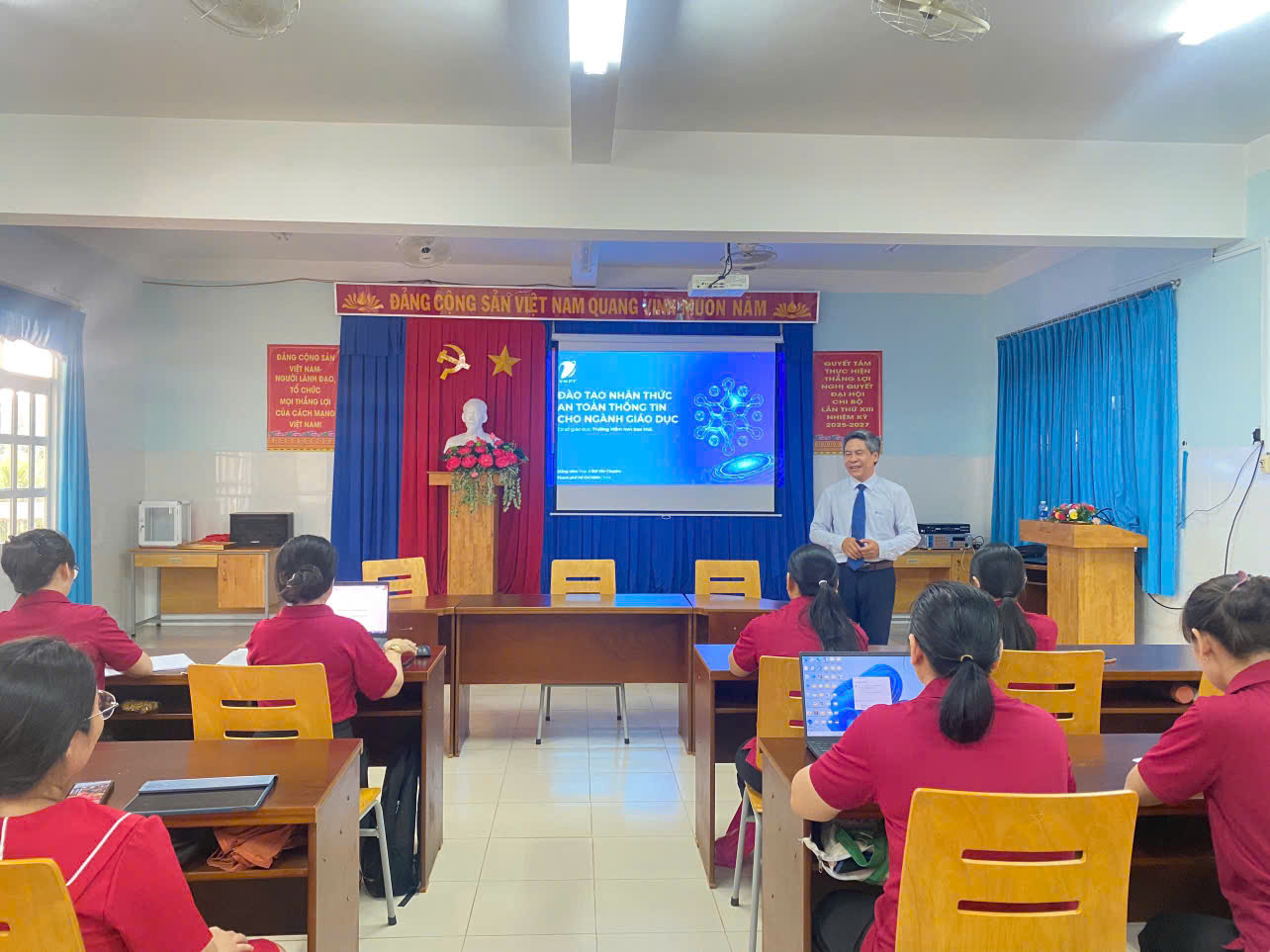 z7687896172180 9082440911e08f9d866616d68429f3e6